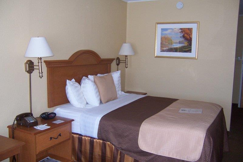 Norwood Inn & Suites Mankato North Mankato Zimmer foto