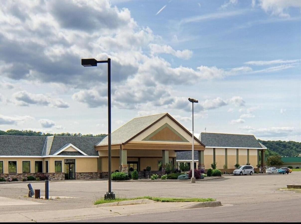 Norwood Inn & Suites Mankato North Mankato Exterior foto
